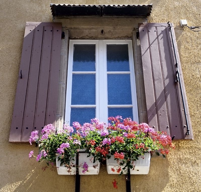 Rust Removal on Shutters